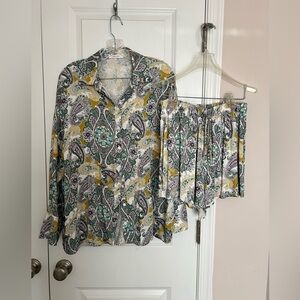 Oversized blouse with shorts set